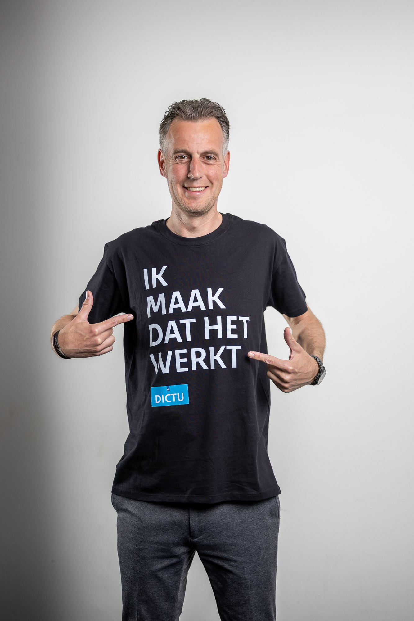 Olaf sloot in t shirt met Ik maak dat het werkt