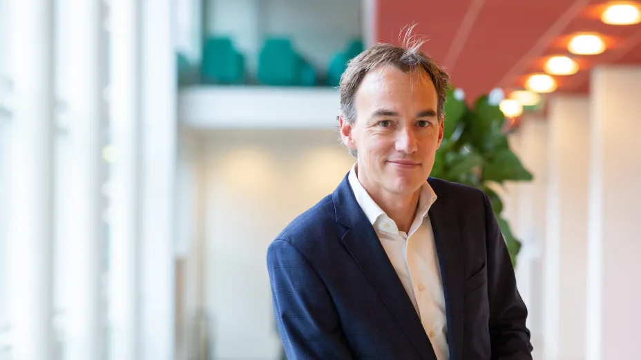 portretfoto van Richard Wiersema directeur Operatie DICTU